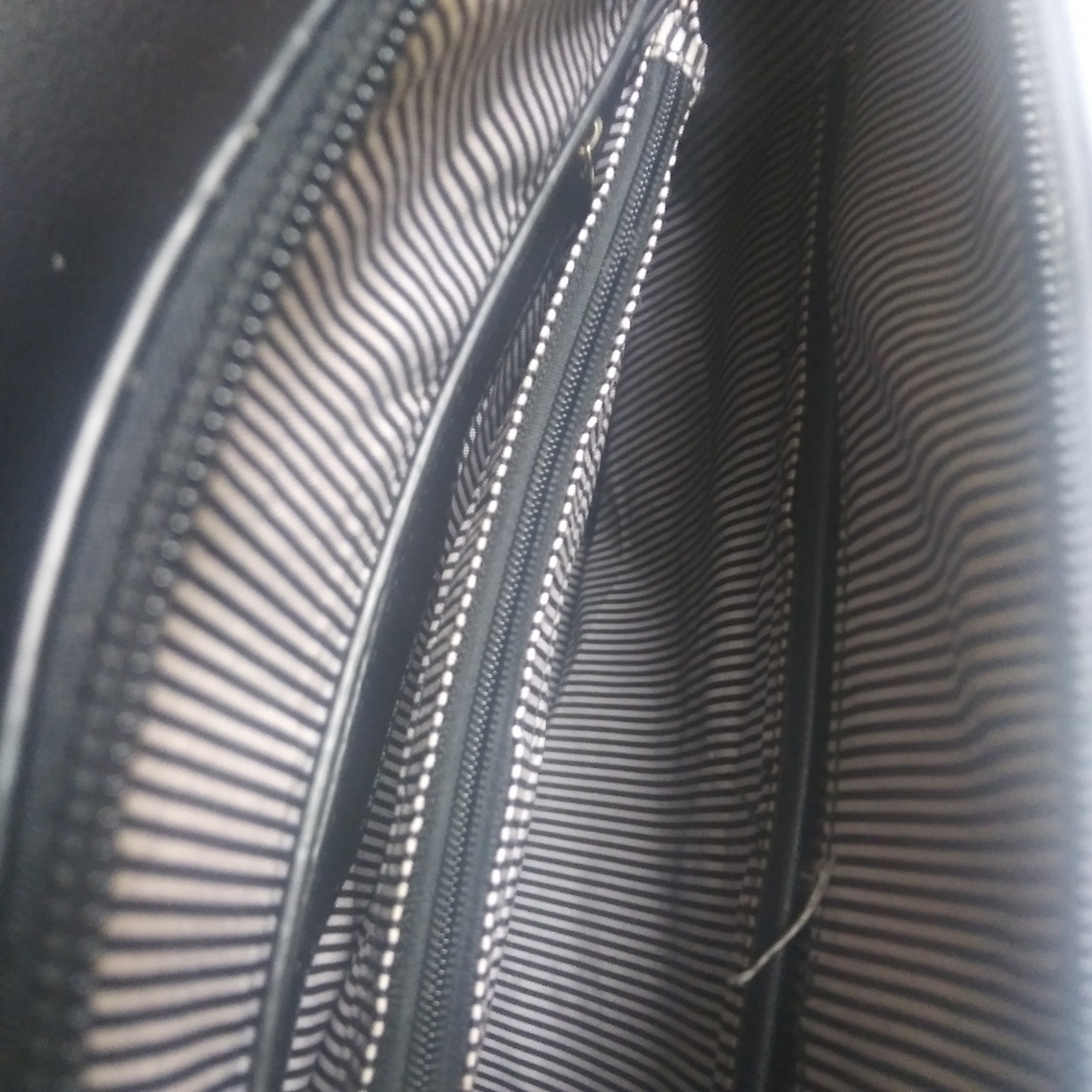 Handbag - Picture 4 of 4